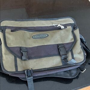 Olive and Black job site saddle bag versatile handles